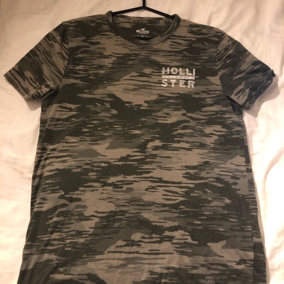 Camo Hollister T-Shirt - Picture 1 of 2